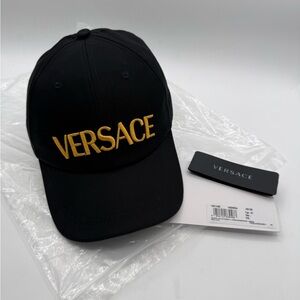 NWT 🔥🔥 Versace Black Cap with Embroidered Logo and silver Medusa in back
